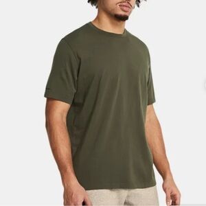 NWT Under Armour Playback Boxy Short Sleeve Tee Medium
